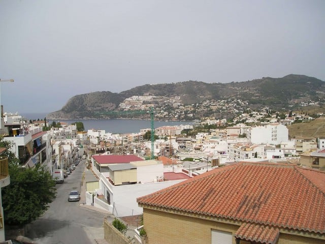 Zeezicht vanaf Appartement Te koop in Almunecar in Spanje, gelegen aan de Costa Tropical