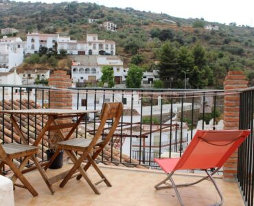 Resale Appartement Te koop in Sayalonga in Spanje, gelegen aan de Costa del Sol-Oost