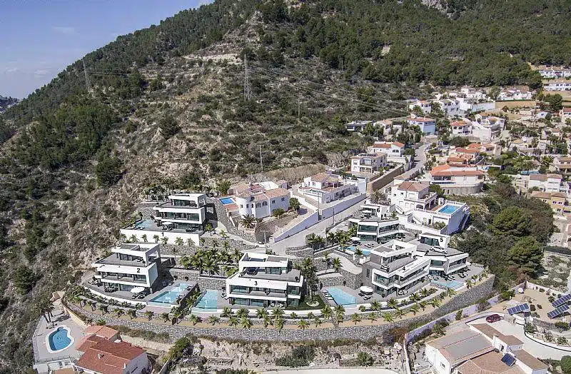 Nieuwbouw Villa Te koop in Calpe in Spanje, gelegen aan de Costa Blanca-Noord