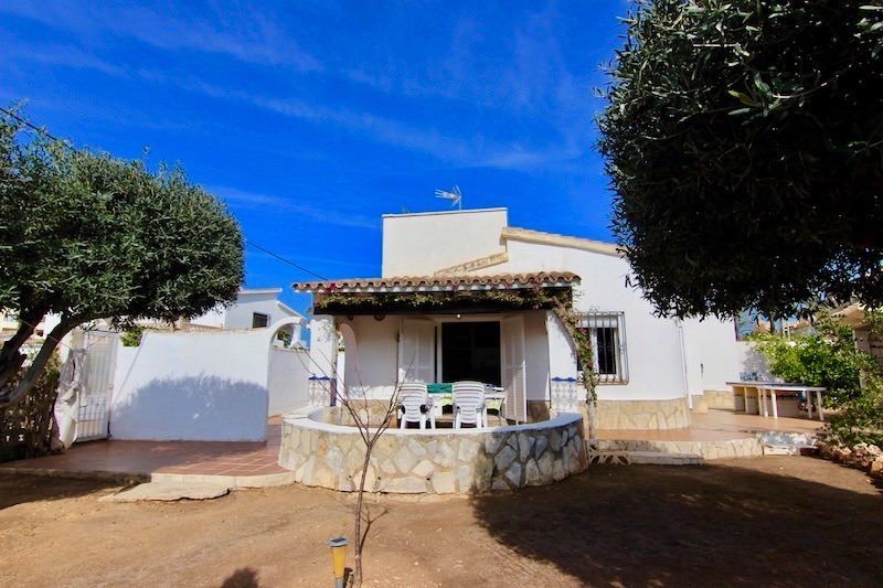 Resale Villa Te koop in Dénia in Spanje, gelegen aan de Costa Blanca-Noord