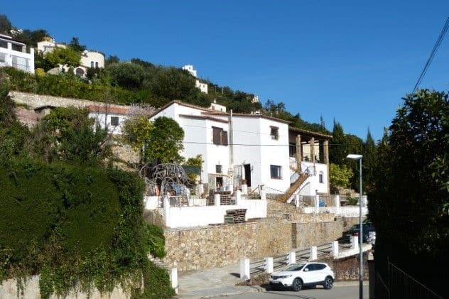 Vooraanzicht Villa Te koop in Calonge (17251) in Spanje, gelegen aan de Costa Brava