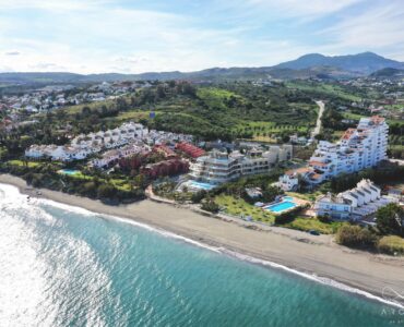 Luchtfoto van Appartement Te koop in Estepona in Spanje, gelegen aan de Costa del Sol-West