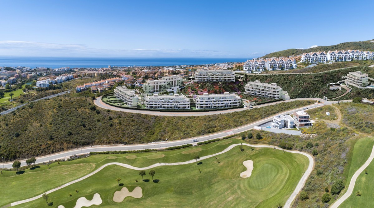 Luchtfoto van complex van Nieuwbouw Appartement Te koop in La Cala De Mijas in Spanje, gelegen aan de Costa del Sol-Centro