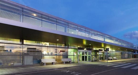 Vooraanzicht Reus Airport