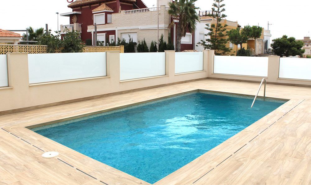 Nieuwbouw Villa Te koop in Torrevieja in Spanje, gelegen aan de Costa Blanca-Zuid