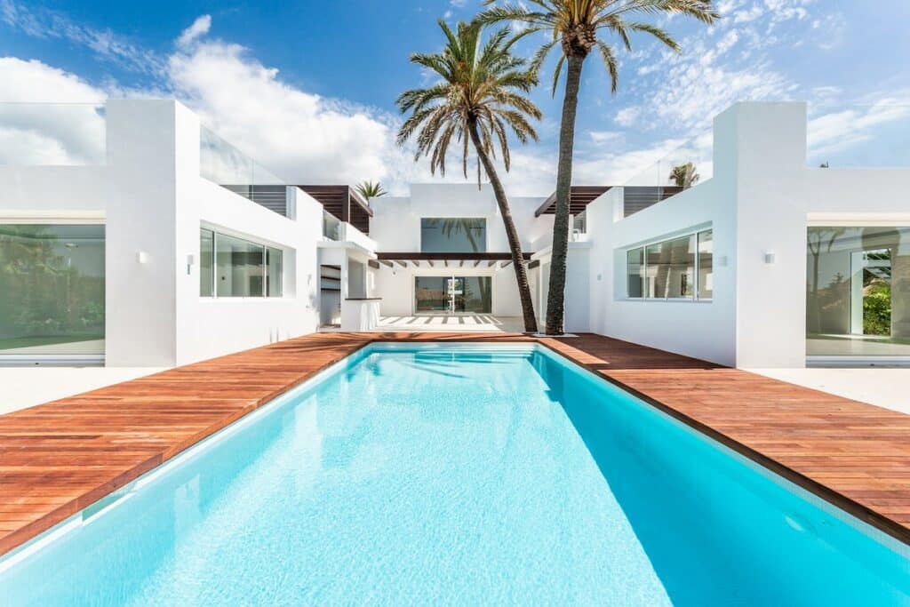 Nieuwbouw Villa Te koop in Marbella in Spanje, gelegen aan de Costa del Sol-West