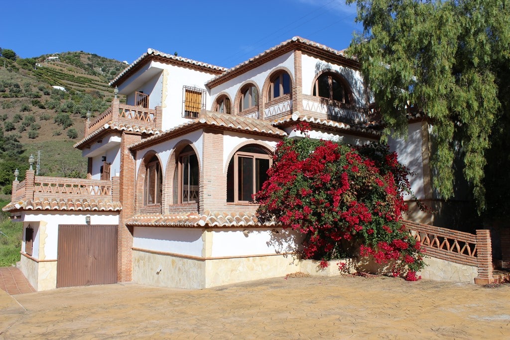 Resale Villa Te koop in Competa in Spanje, gelegen aan de Costa del Sol-Oost