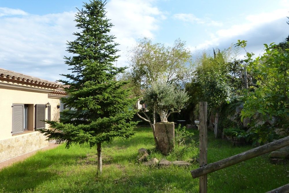 Resale Villa Te koop in Vall-Llobrega in Spanje, gelegen aan de Costa Brava