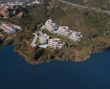 Nieuwbouw Appartement Te koop in Nueva Andalucia in Spanje, gelegen aan de Costa del Sol-West