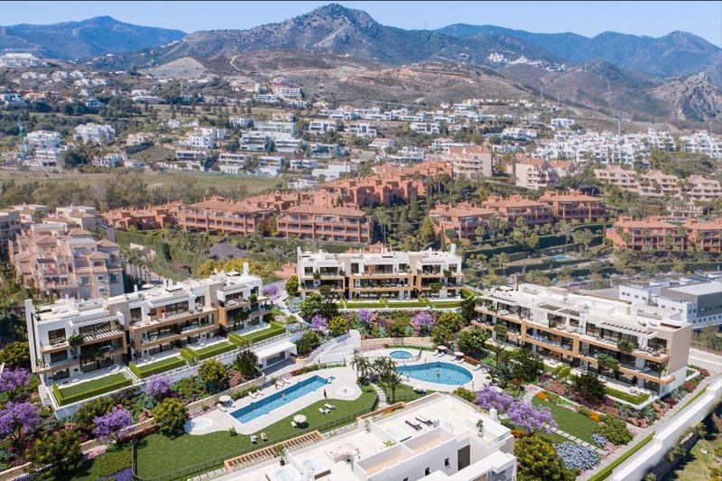 Luchtfoto complex met Nieuwbouw Appartementen Te koop in San Pedro Alcantara in Spanje, gelegen aan de Costa del Sol-West