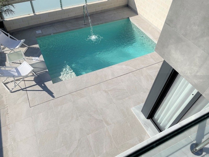 Nieuwbouw Villa Te koop in Torrevieja in Spanje, gelegen aan de Costa Blanca-Zuid