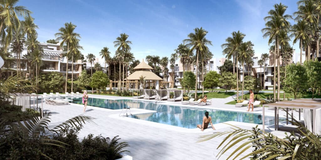 Gemeenschappelijk zwembad van nieuwbouw appartementen in Estepona in Spanje, gelegen aan de  Costa del Sol-West