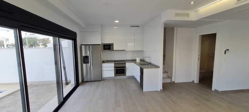 Nieuwbouw Villa Te koop in La Zenia in Spanje, gelegen aan de Costa Blanca-Zuid