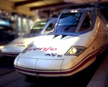 Spaanse treinmaatschappij begint met testen om de hogesnelheidstrein in Frankrijk te exploiteren