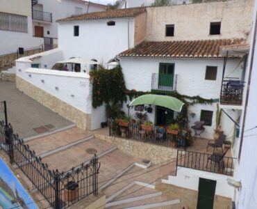 Resale Huis Te koop in Vinuela in Spanje, gelegen aan de Costa del Sol-Oost
