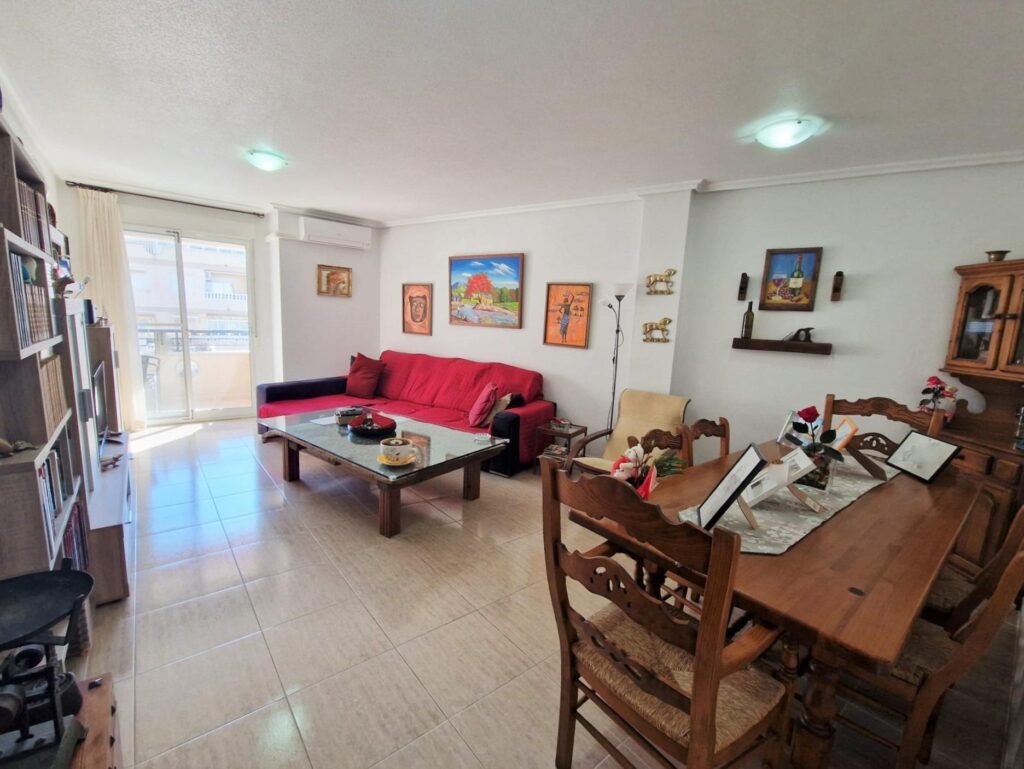 Resale Appartement Te koop in Torrevieja in Spanje, gelegen aan de Costa Blanca-Zuid