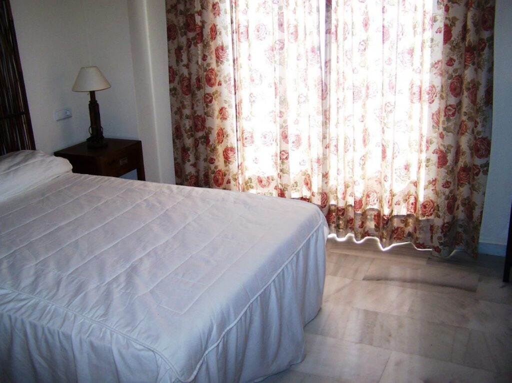 Resale Appartement Te koop in Caleta De Velez in Spanje, gelegen aan de Costa del Sol-Oost