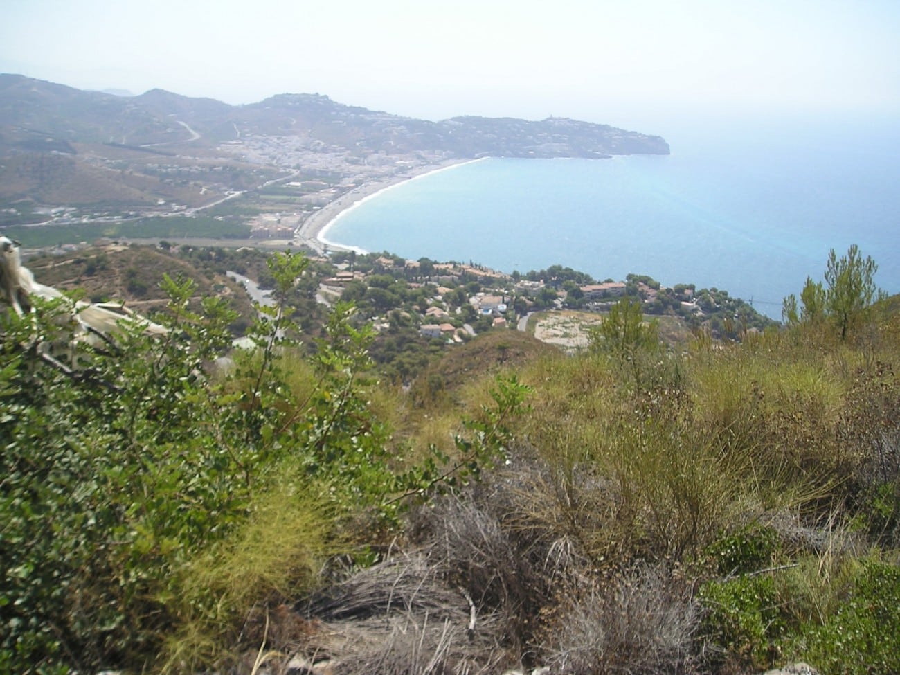Zeezicht en panoramisch zicht van resale grondstuk in La Herradura (04649) in Spanje, gelegen aan de  Costa de Almería