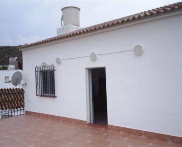 Huis Te koop in Arenas De Velez in Spanje, gelegen aan de Costa del Sol-Oost