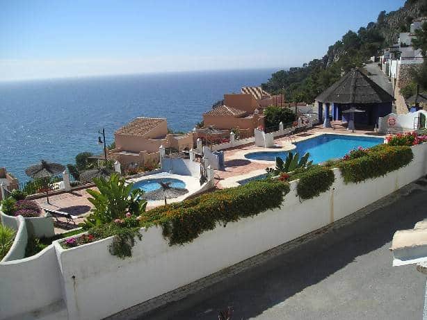 Huis Te koop in La Herradura (04649) in Spanje, gelegen aan de Costa de Almería