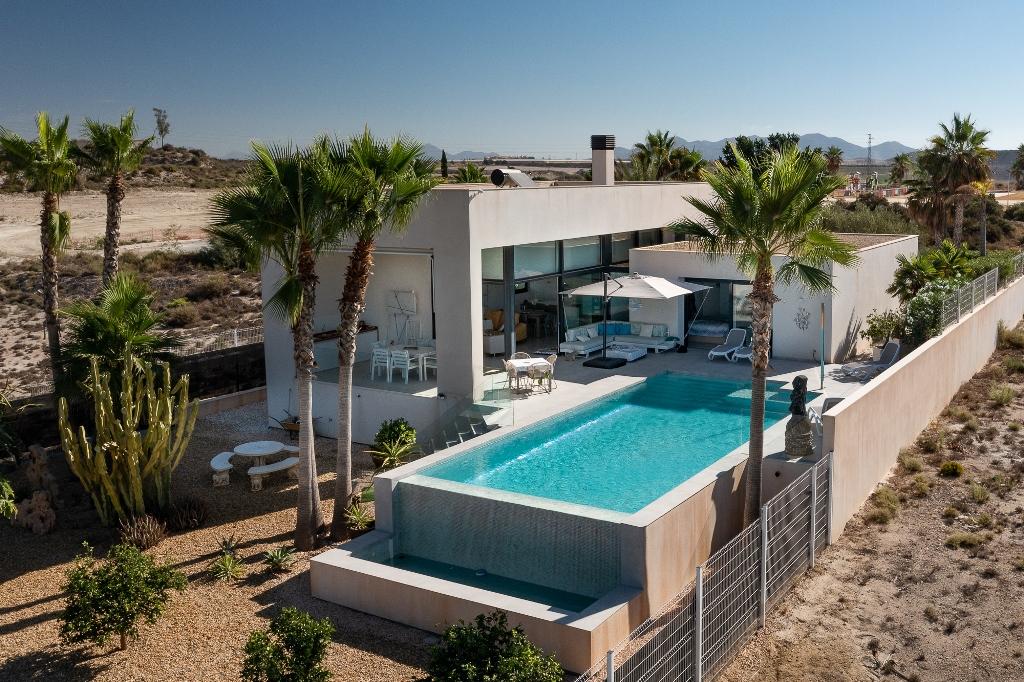 Zicht op Villa met zwembad Te koop in Vera in Spanje, gelegen aan de Costa de Almería