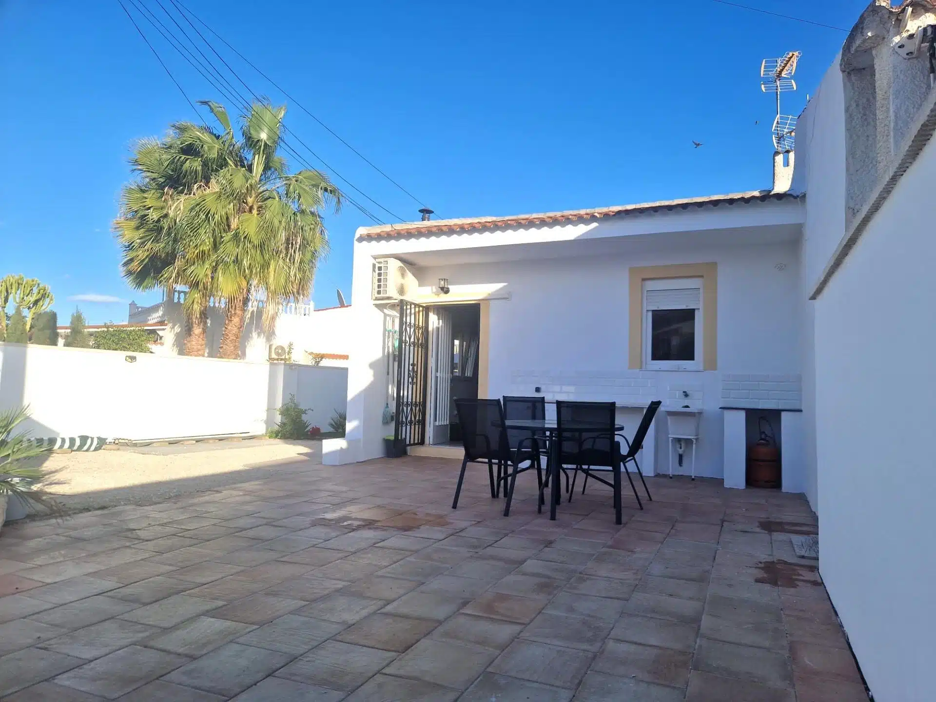 Resale Huis Te koop in Torrevieja in Spanje, gelegen aan de Costa Blanca-Zuid