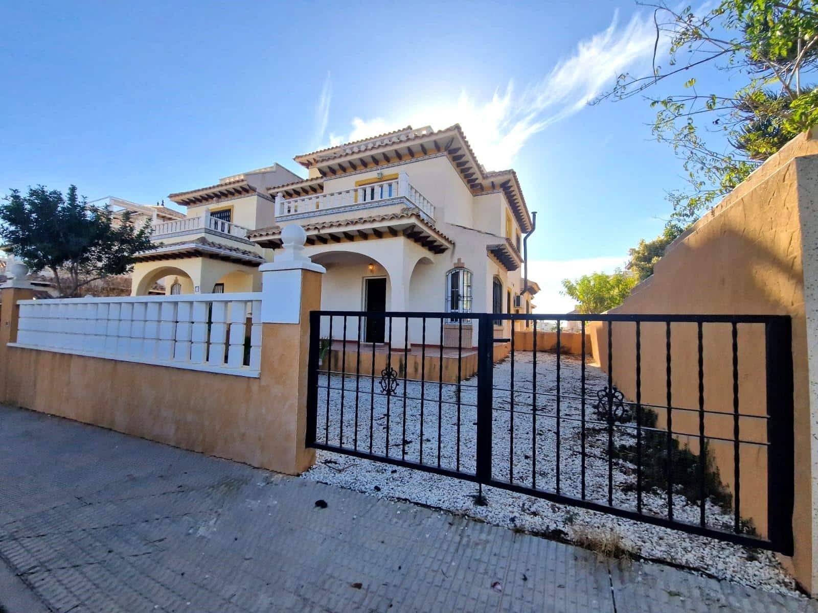 Huis Te koop in Orihuela-Costa in Spanje, gelegen aan de Costa Blanca-Zuid