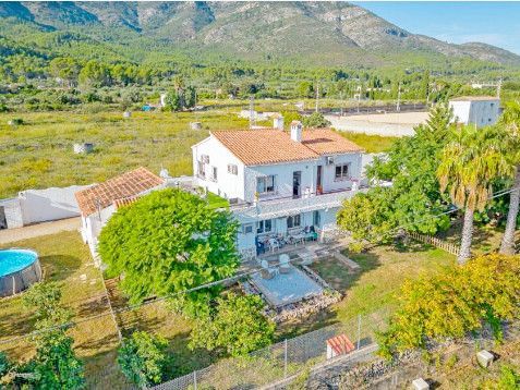 Villa Te koop in Parcent in Spanje, gelegen aan de Costa Blanca-Noord
