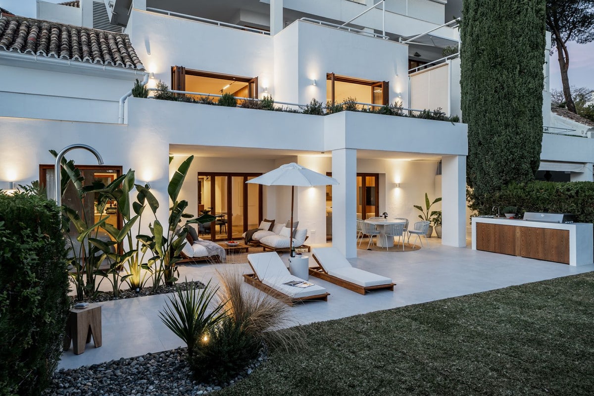 Resale Huis Te koop in Nueva Andalucia in Spanje, gelegen aan de Costa del Sol-West