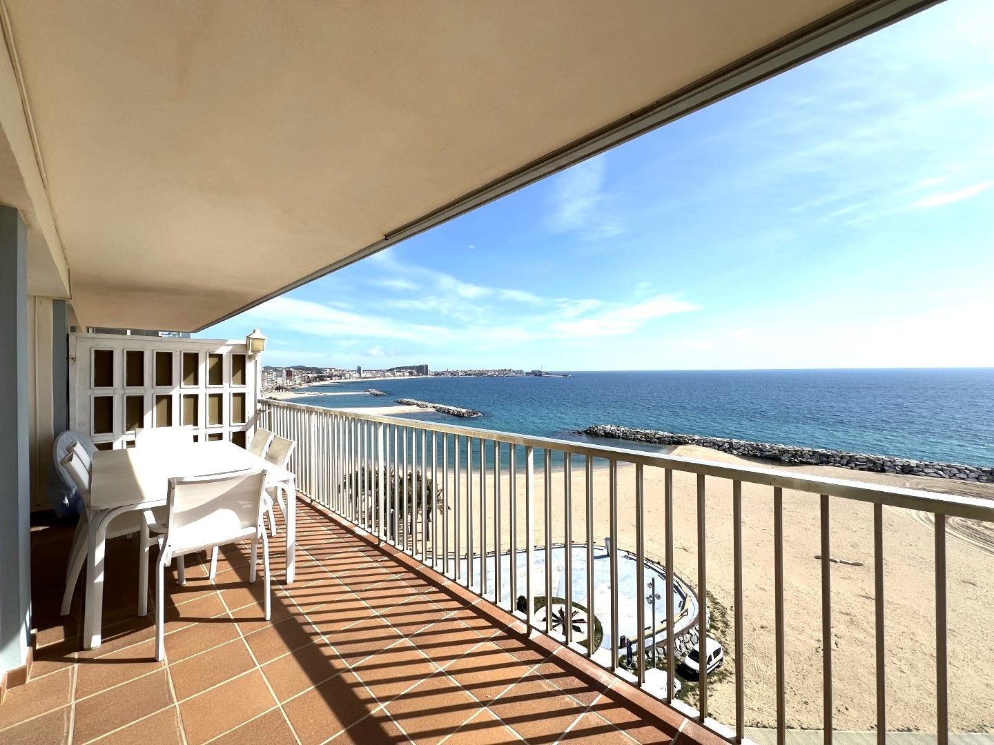 Zeezicht vanaf terras Appartement Te koop in Sant Antoni De Calonge in Spanje, gelegen aan de Costa Brava