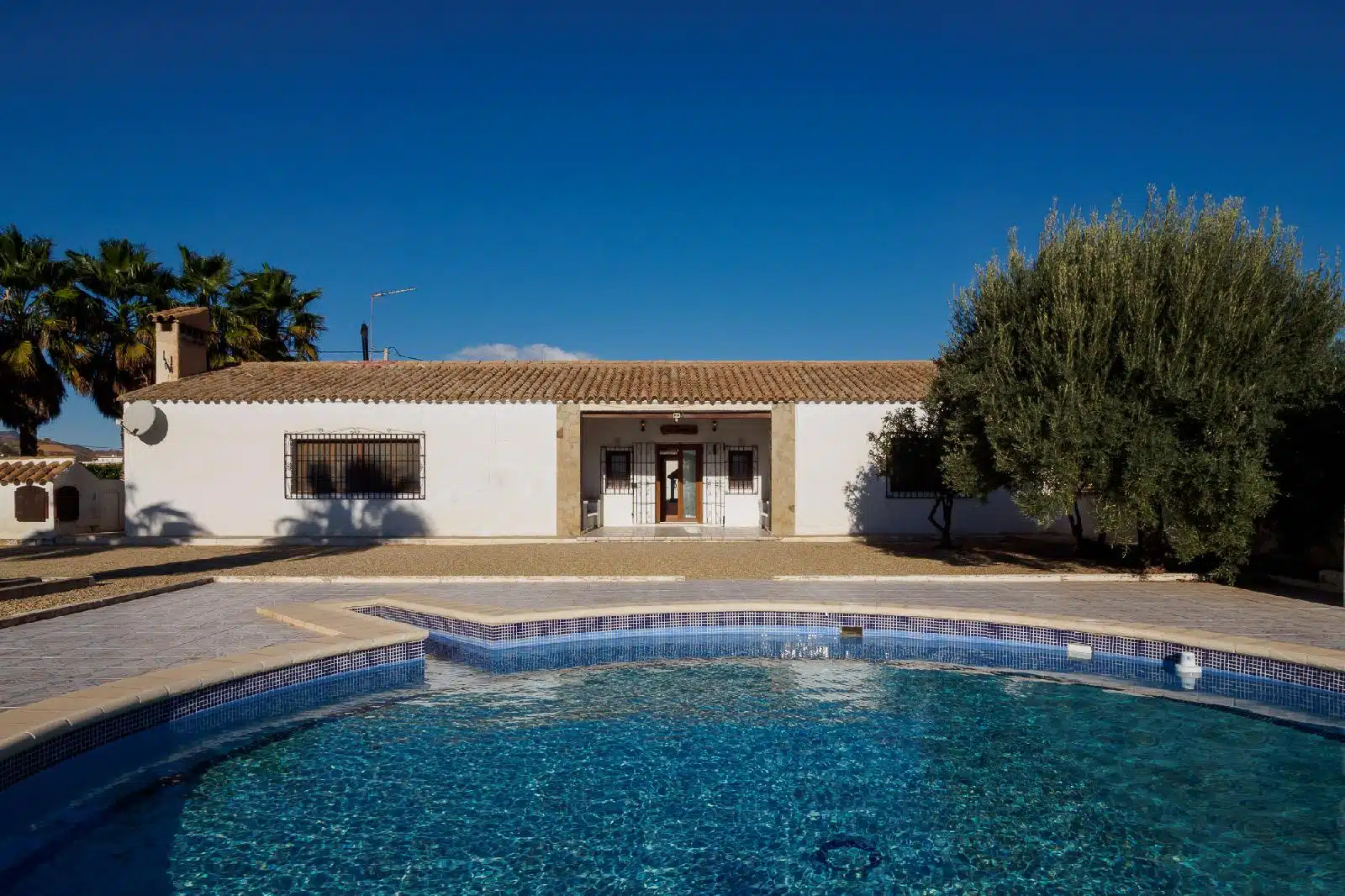 Resale Villa Te koop in Antas in Spanje, gelegen aan de Costa de Almería