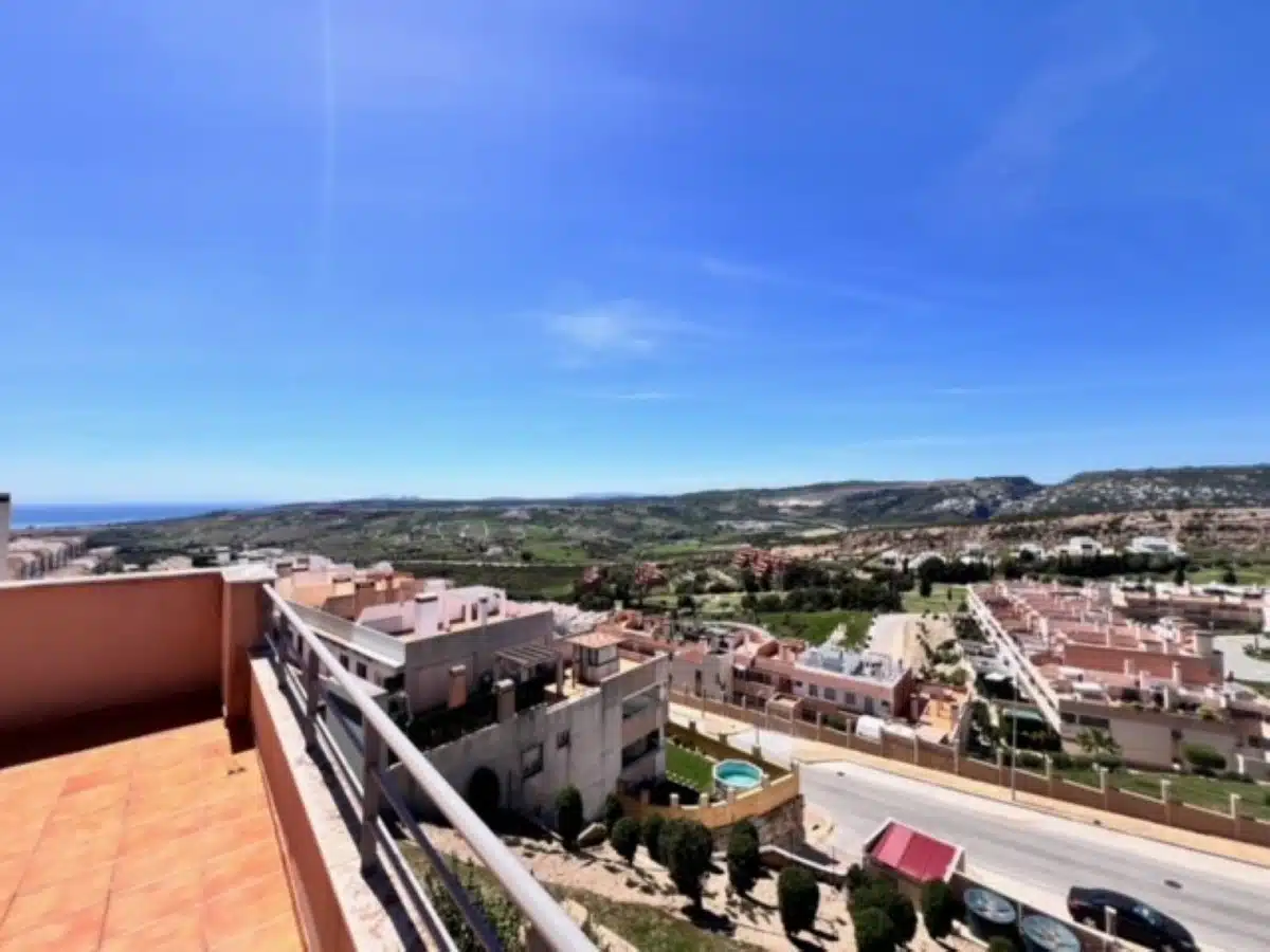 Resale Appartement Te koop in Casares (29690) in Spanje, gelegen aan de Costa del Sol-West
