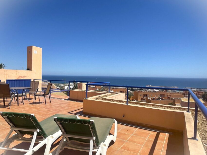 Dakterras met zeezicht van appartement Te koop in Mojacar in Spanje, gelegen aan de Costa de Almería