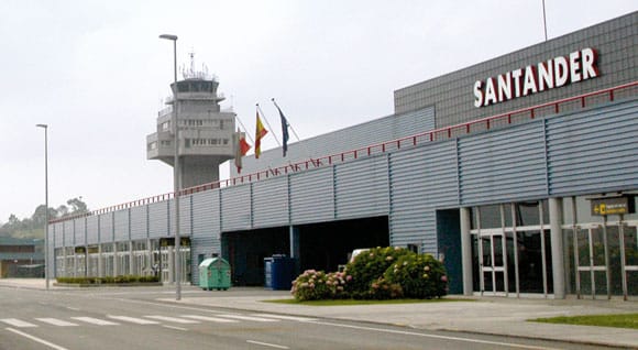 Vooraanzicht Santander Airport