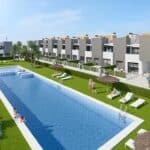Gemeenschappelijk zwembad van nieuwbouw appartement in Torrevieja in Spanje, gelegen aan de  Costa Blanca-Zuid