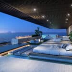 Zeezicht en terras van nieuwbouw appartement in Estepona in Spanje, gelegen aan de  Costa del Sol-West