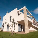 Vooraanzicht van nieuwbouw appartement in Pilar De La Horadada in Spanje, gelegen aan de  Costa Blanca-Zuid