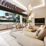 Nieuwbouw Villa Te koop in Nueva Andalucia in Spanje, gelegen aan de Costa del Sol-West