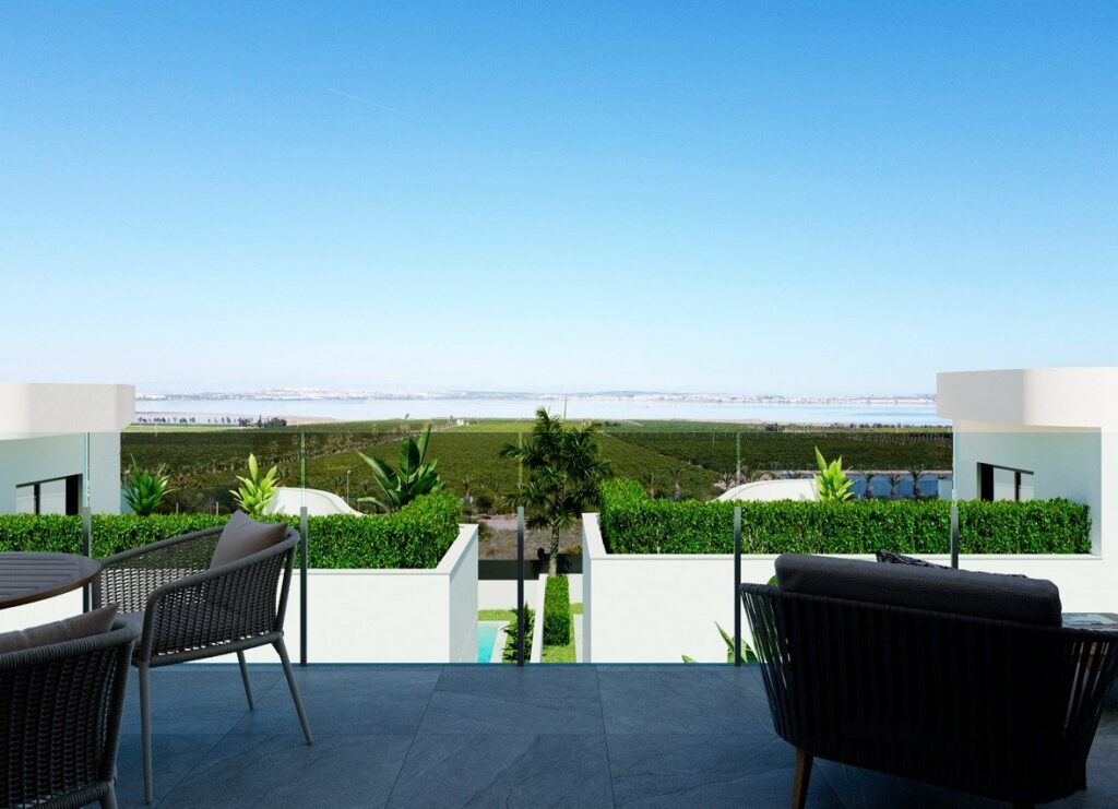 Nieuwbouw Appartement Te koop in Torrevieja in Spanje, gelegen aan de Costa Blanca-Zuid