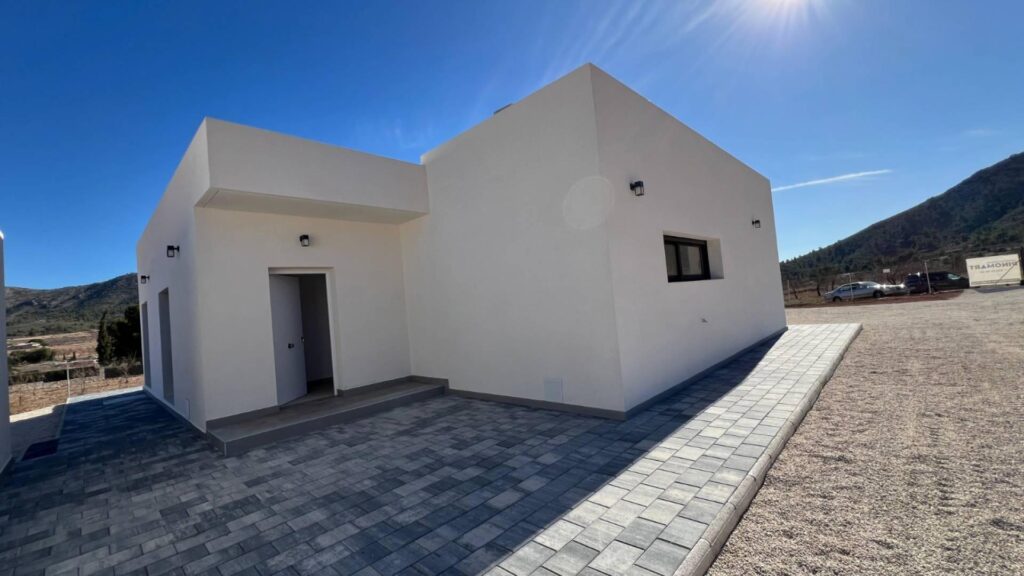 Nieuwbouw Villa Te koop in Hondon De Las Nieves in Spanje, gelegen aan de Costa Blanca-Zuid