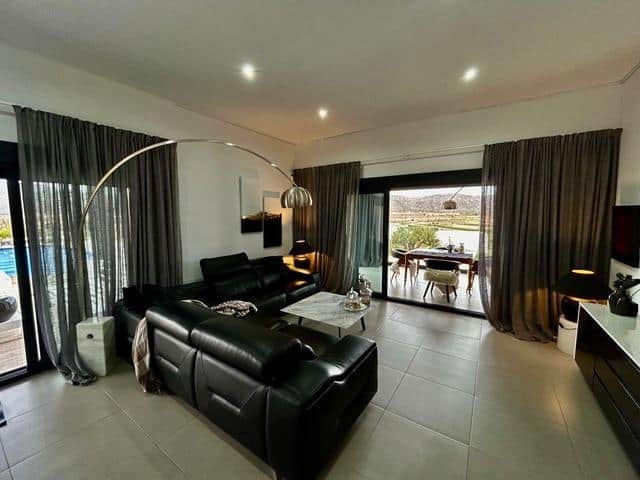 Nieuwbouw Villa Te koop in Hondon De Las Nieves in Spanje, gelegen aan de Costa Blanca-Zuid