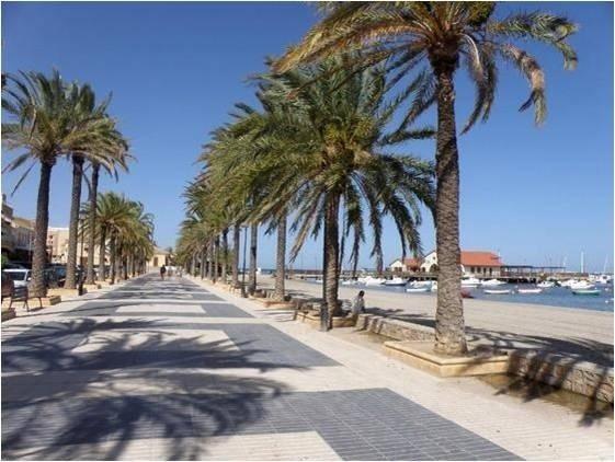 Nieuwbouw Villa Te koop in Los Alcazares in Spanje, gelegen aan de Costa Cálida