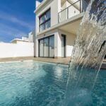 Nieuwbouw Villa Te koop in San Miguel De Salinas in Spanje, gelegen aan de Costa Blanca-Zuid