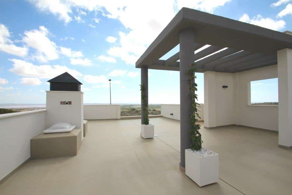 Nieuwbouw Villa Te koop in San Miguel De Salinas in Spanje, gelegen aan de Costa Blanca-Zuid