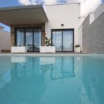Nieuwbouw Villa Te koop in San Miguel De Salinas in Spanje, gelegen aan de Costa Blanca-Zuid