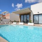 Nieuwbouw Villa Te koop in San Miguel De Salinas in Spanje, gelegen aan de Costa Blanca-Zuid