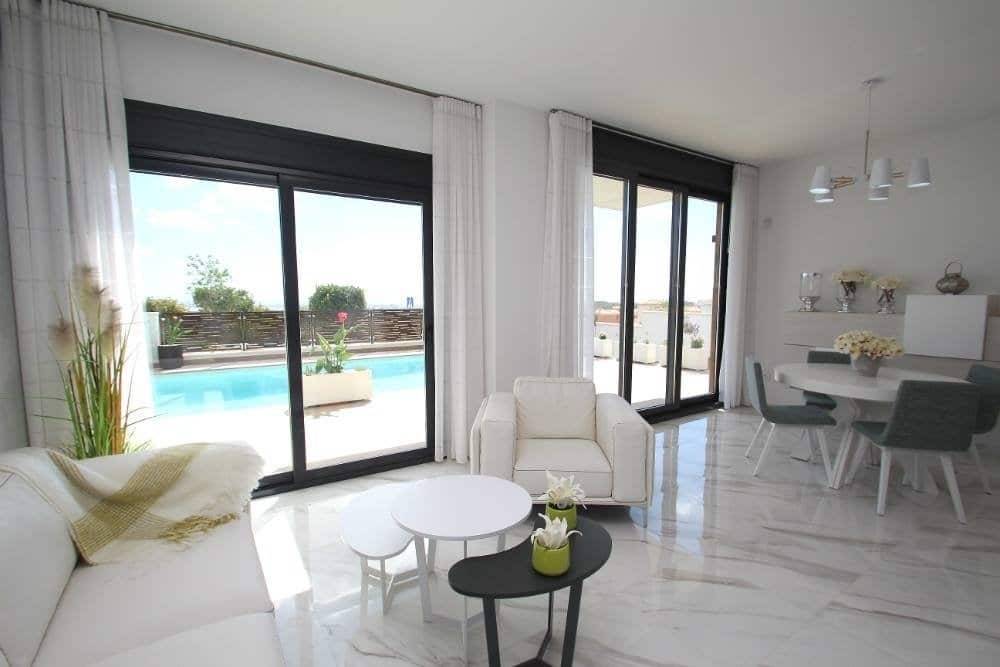 Nieuwbouw Villa Te koop in San Miguel De Salinas in Spanje, gelegen aan de Costa Blanca-Zuid