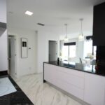 Nieuwbouw Villa Te koop in San Miguel De Salinas in Spanje, gelegen aan de Costa Blanca-Zuid