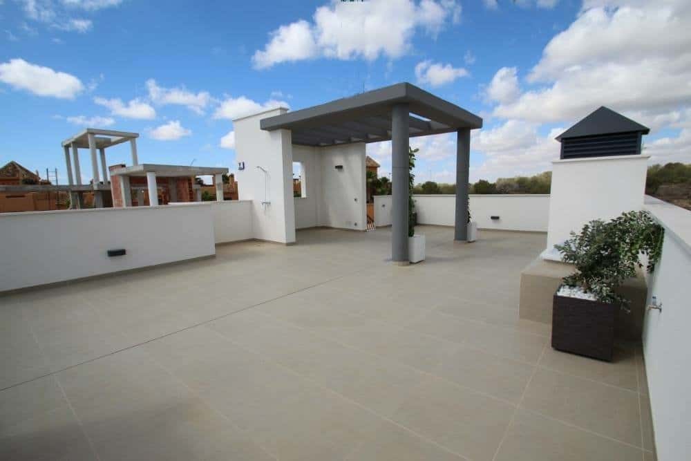Nieuwbouw Villa Te koop in San Miguel De Salinas in Spanje, gelegen aan de Costa Blanca-Zuid