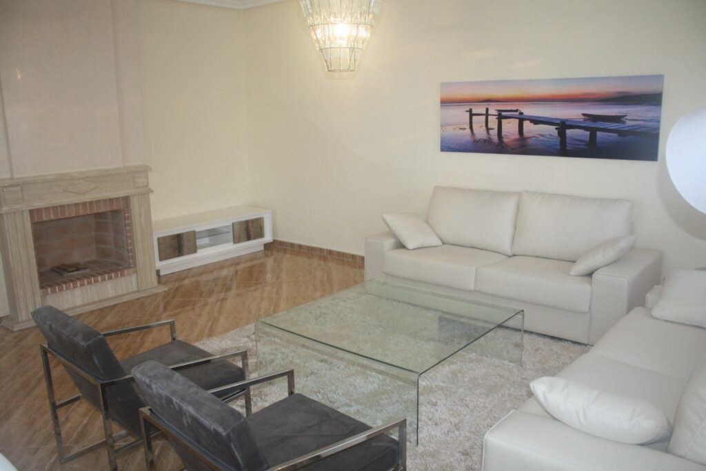 Nieuwbouw Villa Te koop in Torrevieja in Spanje, gelegen aan de Costa Blanca-Zuid